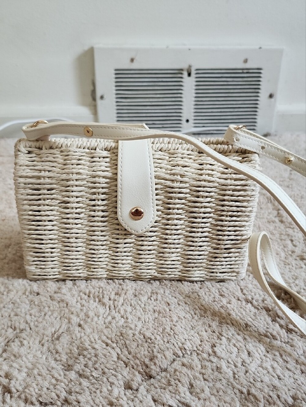 A New Day Woven Paper Crossbody Bag in Cream V A catipn Resort Summer - Picture 3 of 5